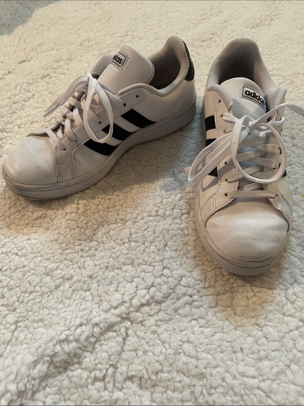 Adidas Grand Court Classic Sneaker
